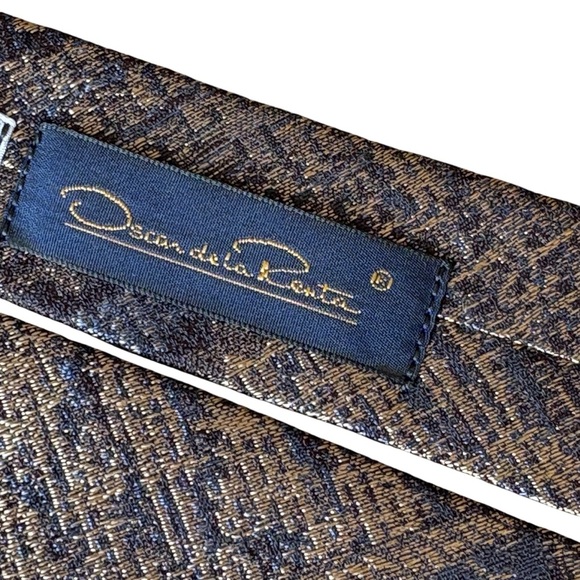 Oscar de la Renta Mens Tie Made in the USA 100% Silk Gold Blue Black Vintage - Picture 4 of 7